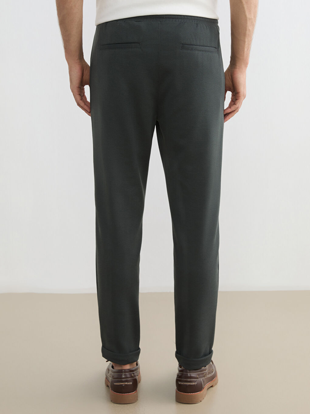 Textured men's trousers in a regular fit.-3