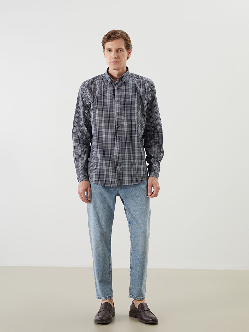 LCWAIKIKI Classic Regular Fit Long Sleeve Plaid Poplin Men's Shirt -W56283Z8-LMK