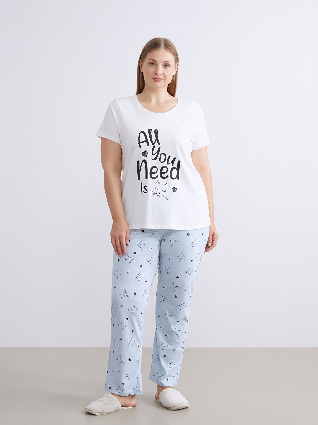 Plus Size Crew Neck Printed Women's Pajama Set-1