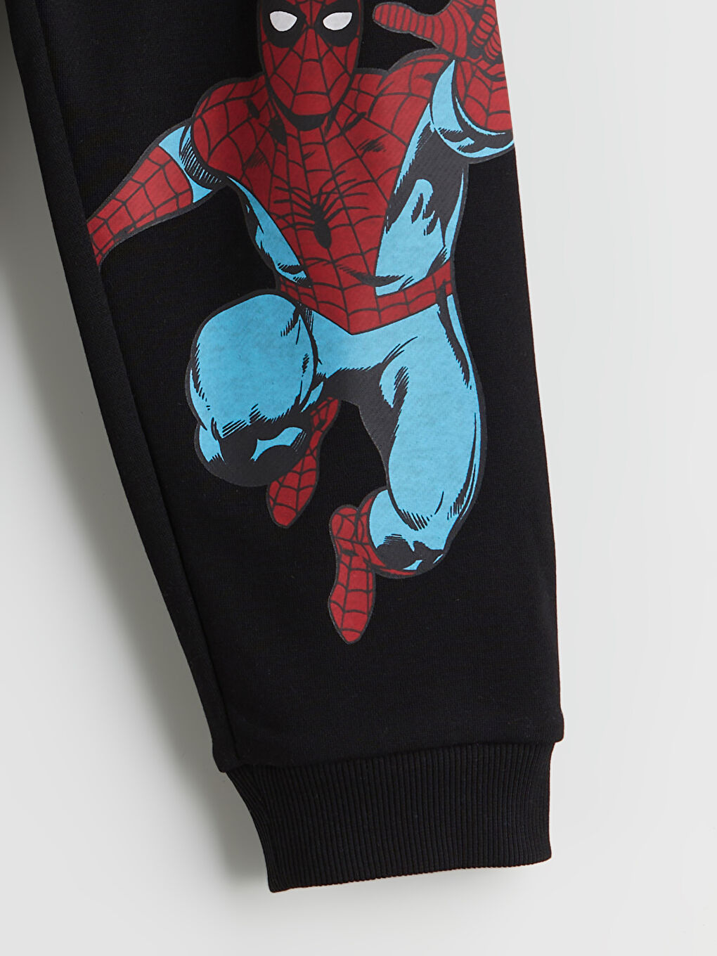 LCW Kids Elastic Waist Thick Spider-Man Printed Boys' Jogger Sweatpants -W56394Z1-CVL