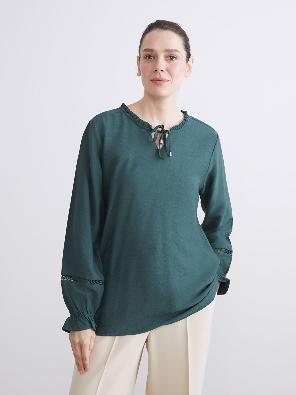 Bluza s vezanjem oko vrata za žene-1