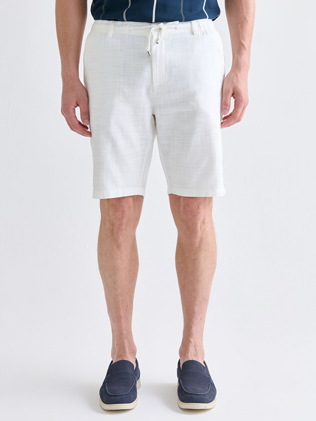 Šorts za Muškarce sa Standardnim Krojem i Izgledom Lana-1