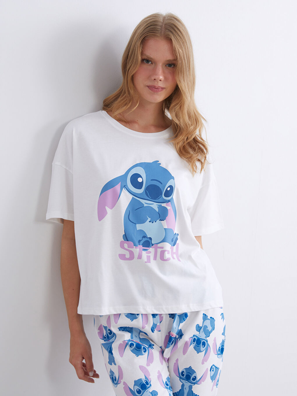 Ekru Bisiklet Yaka Stitch Baskılı Kadın Pijama Üstü