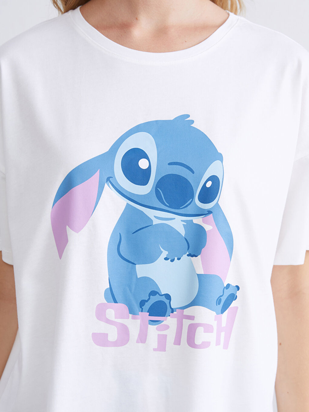 Ekru Bisiklet Yaka Stitch Baskılı Kadın Pijama Üstü-1