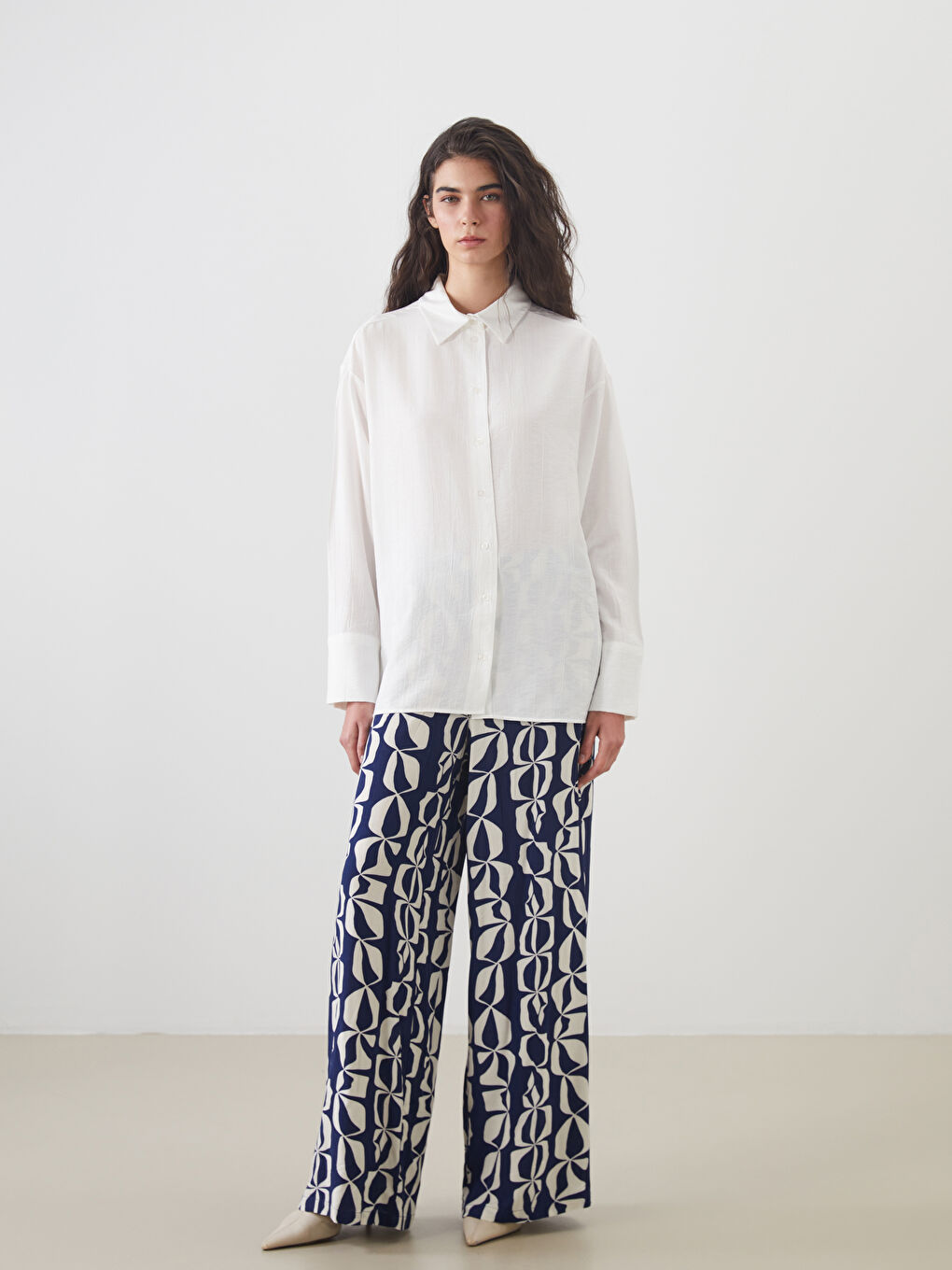 LCW Modest Elasticated Waist Patterned Wide Leg Women's Trousers -W56724Z8-LSJ