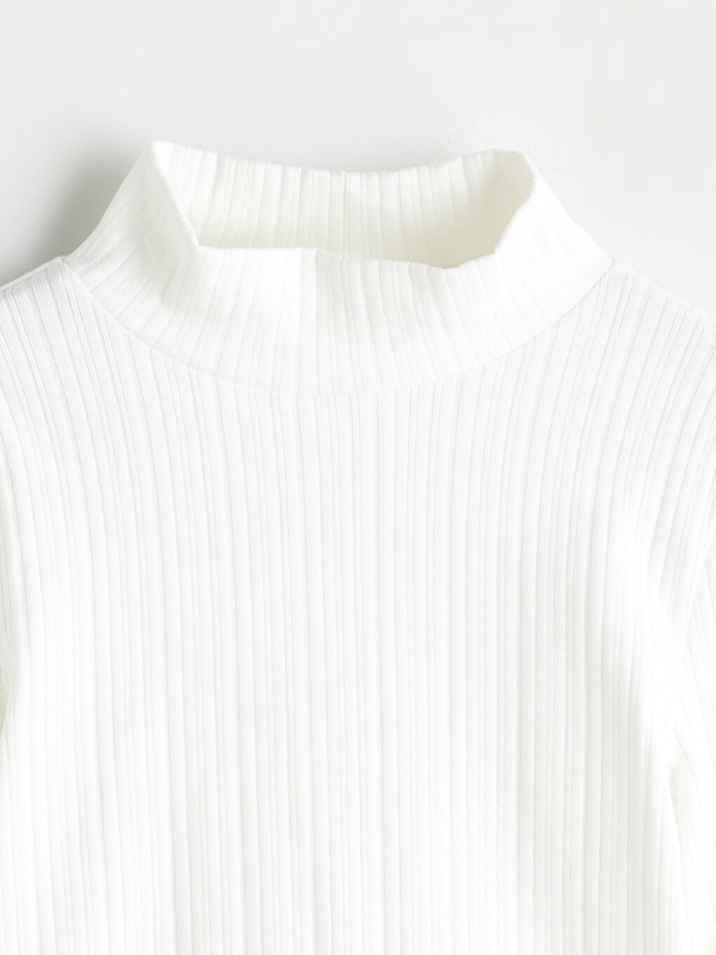 LCW Kids Turtleneck Girls' T-Shirt -W56833Z4-R9J