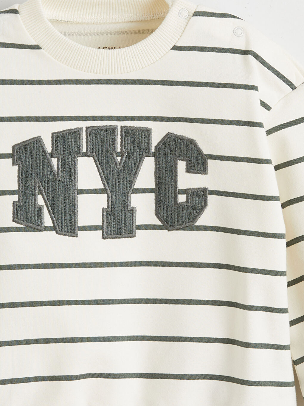 Ekru Bisiklet Yaka Nakışlı Erkek Bebek Sweatshirt-2