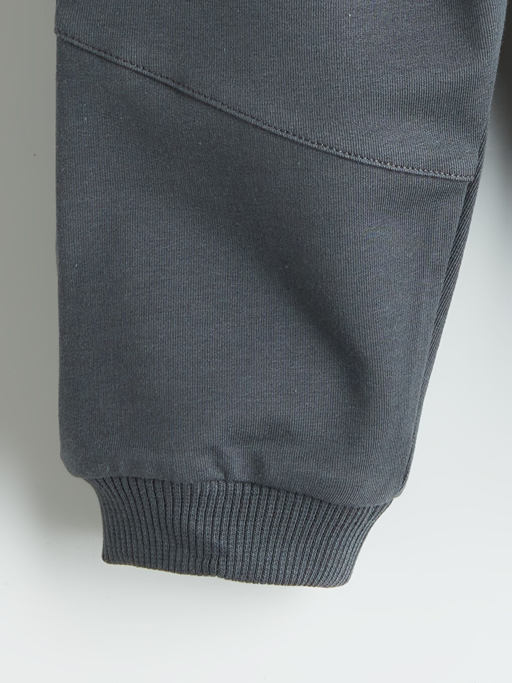 Gri Beli Lastikli Erkek Çocuk Eşofman Altı-2