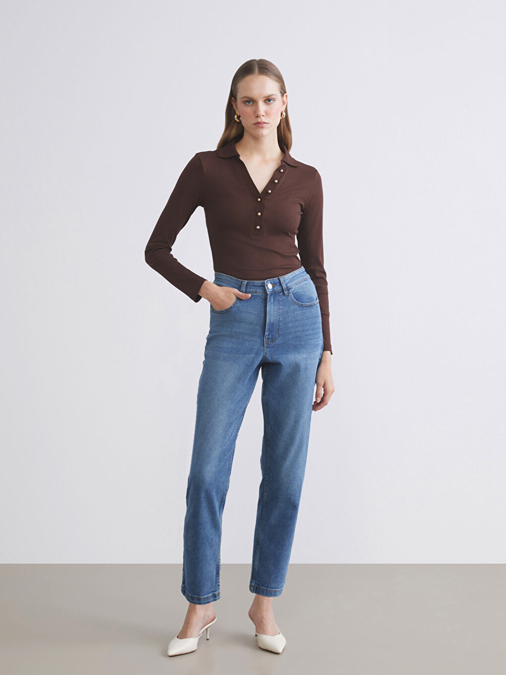Mom Fit Women's Jeans