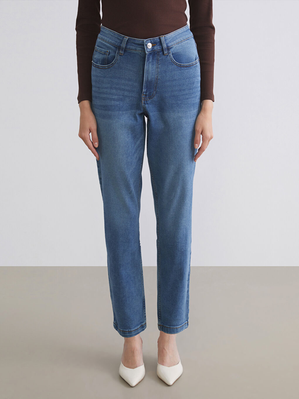 Mom Fit Women's Jeans-1