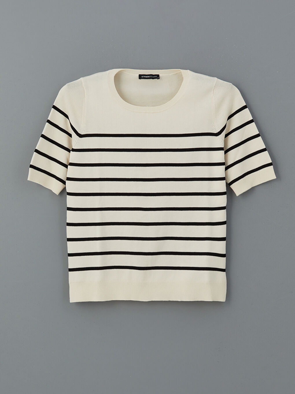 LCWAIKIKI Classic Crew Neck Striped Women's Knitwear Sweater -W56983Z8-LFC