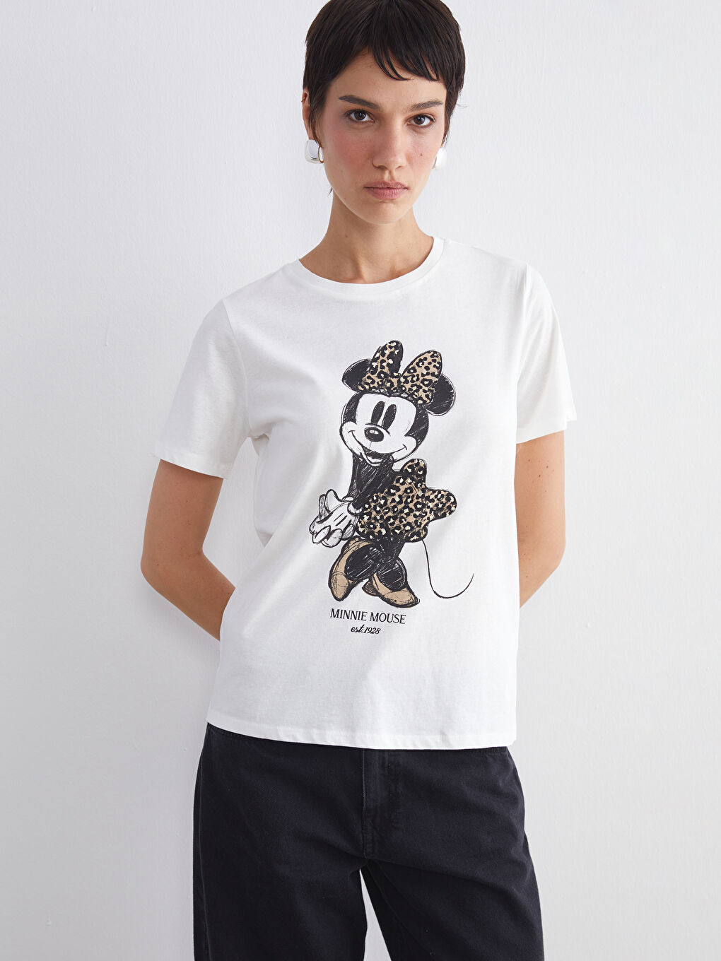 LCW Vision Crew Neck Minnie Mouse Printed Women's T-Shirt -W56988Z8-R9J