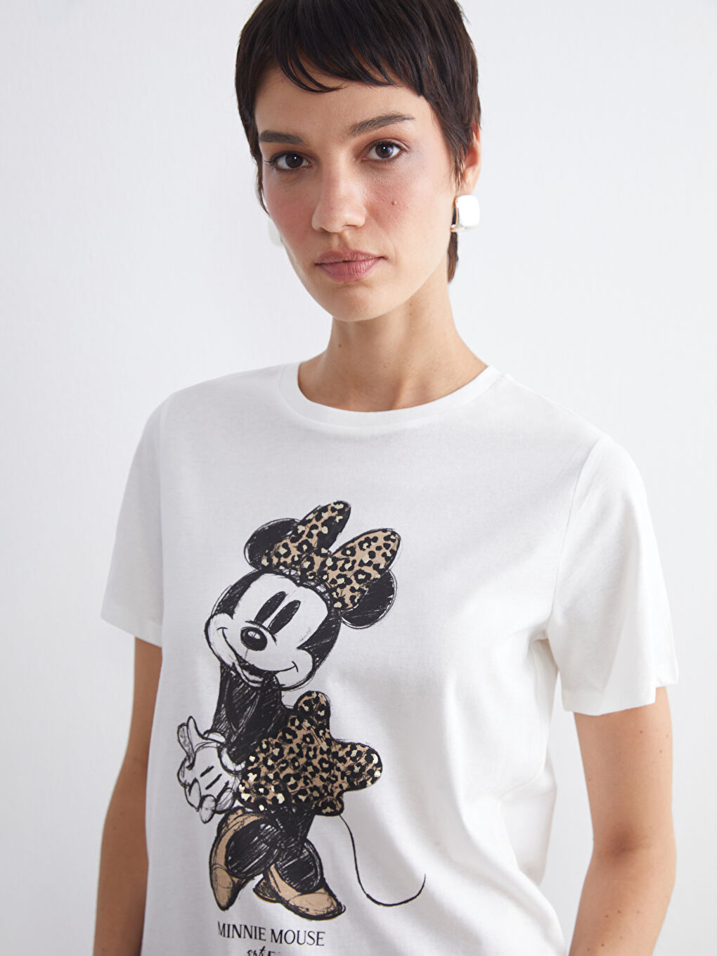 LCW Vision Crew Neck Minnie Mouse Printed Women's T-Shirt -W56988Z8-R9J