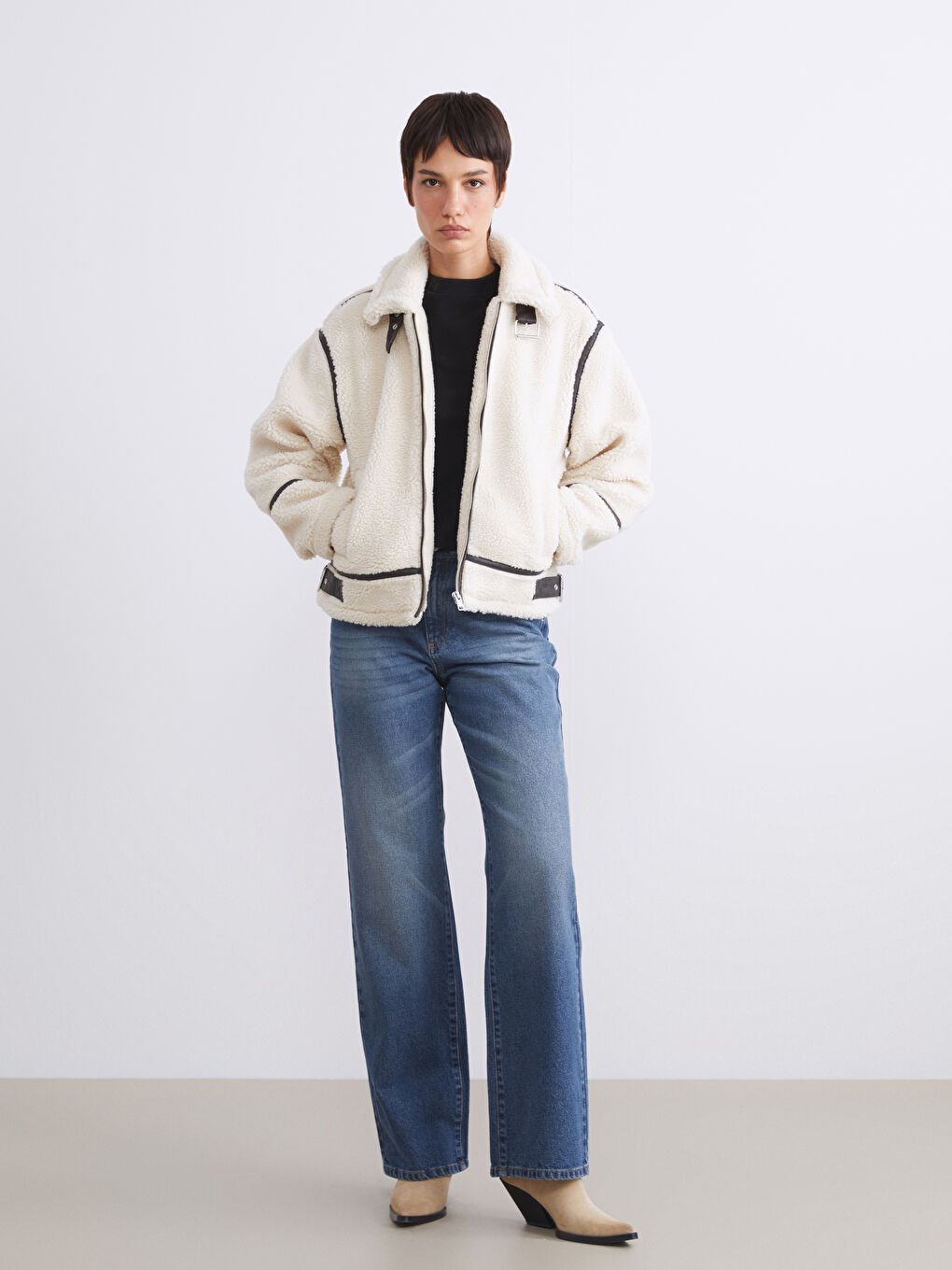 Women's Collared Neck Plain Plush Coat-1