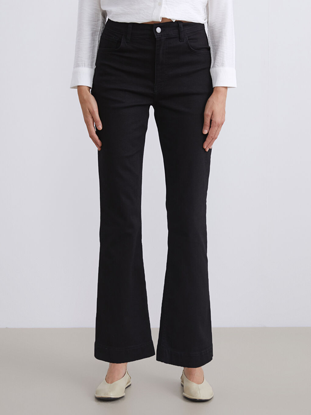 Siyah Flare Kadın Jean Pantolon-1