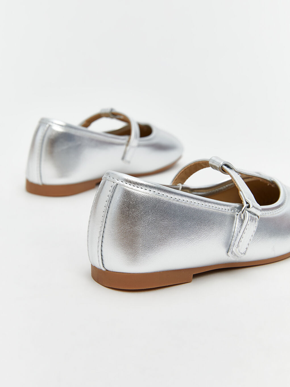LC Waikiki Shiny Look Baby Girls' Ballet Flats -W57090Z1-G8Z