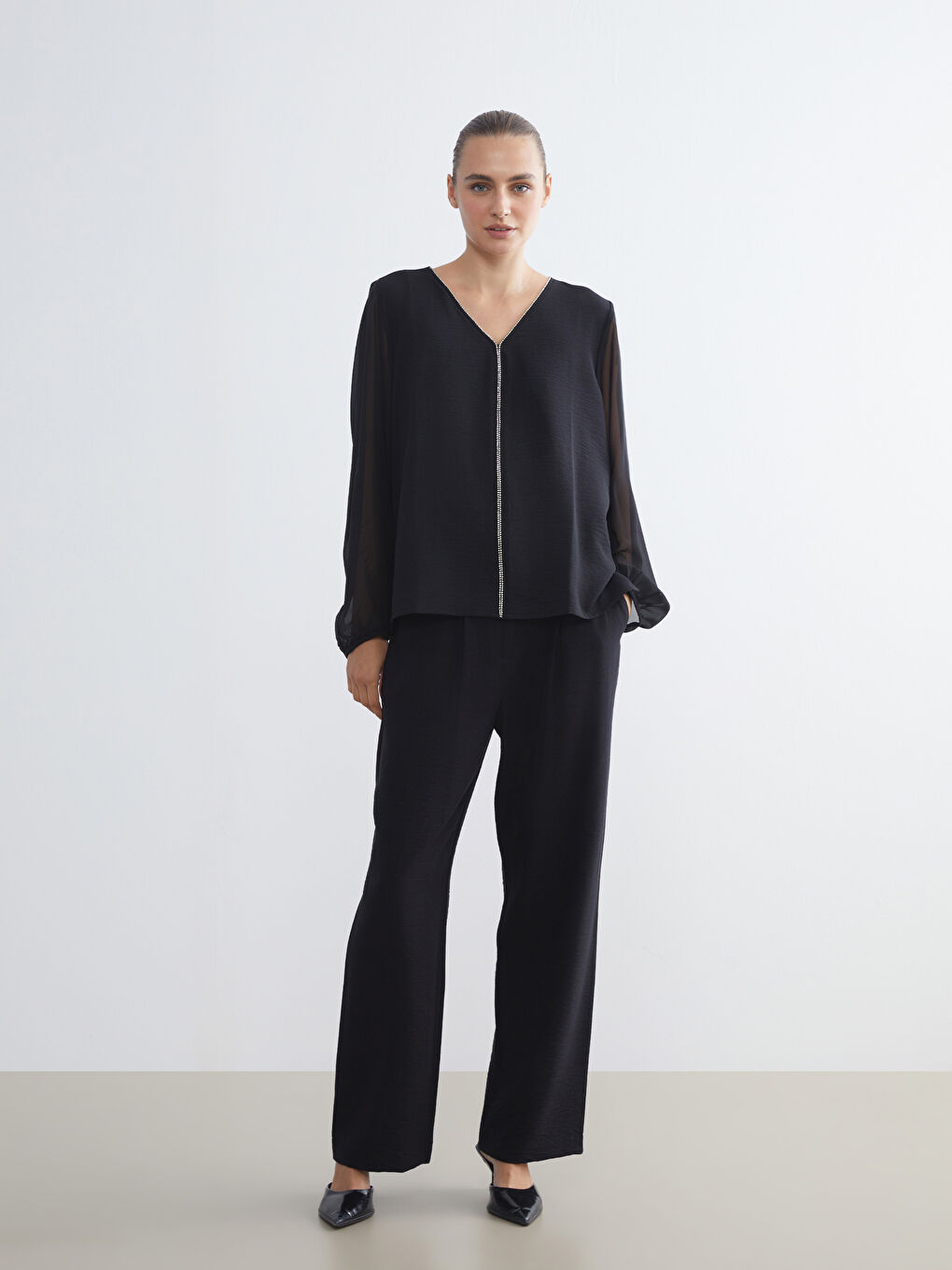 LCWAIKIKI Classic Loose Fit Wide Leg Women's Trousers -W57153Z8-CVL