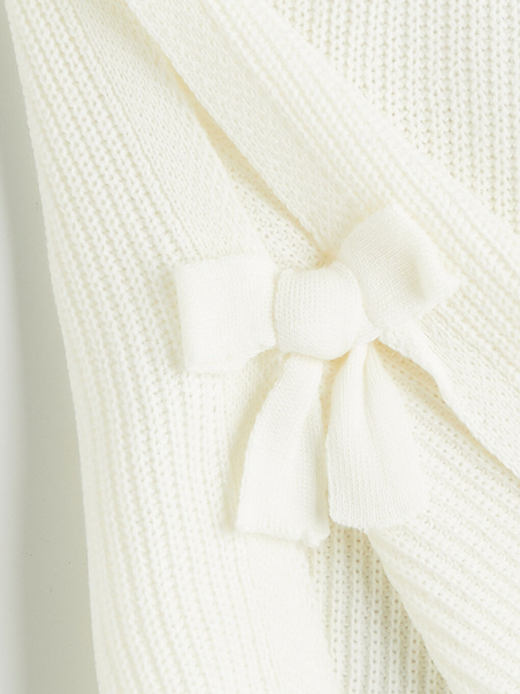 Ekru Fiyonk Detaylı Kız Çocuk Triko Süveter-5