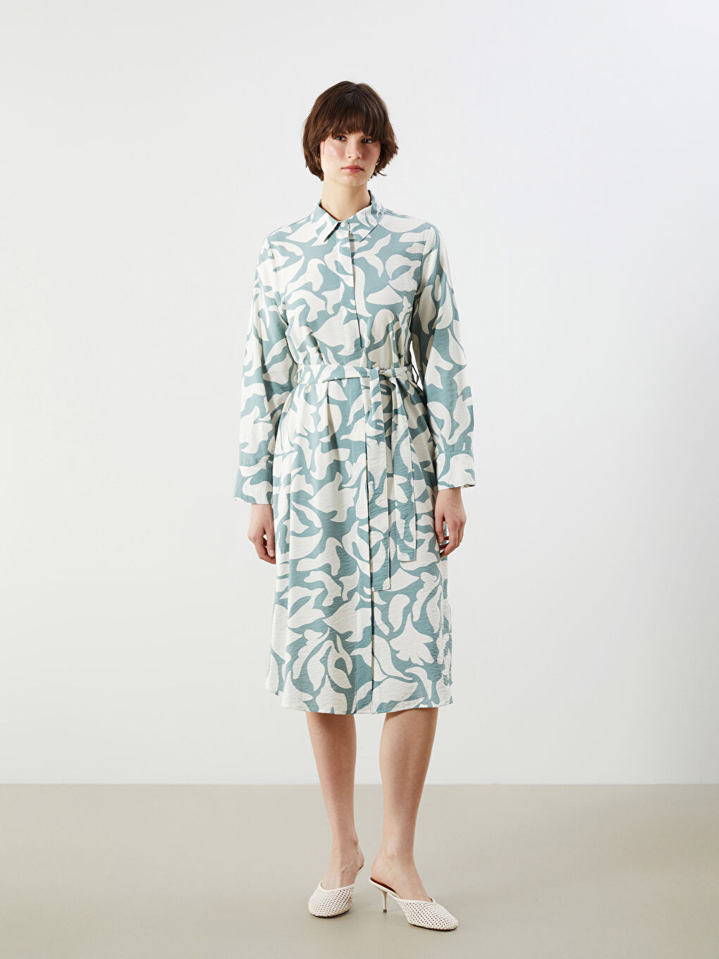 LCWAIKIKI Classic Figured Waistband Shirt Dress -W57186Z8-LRR