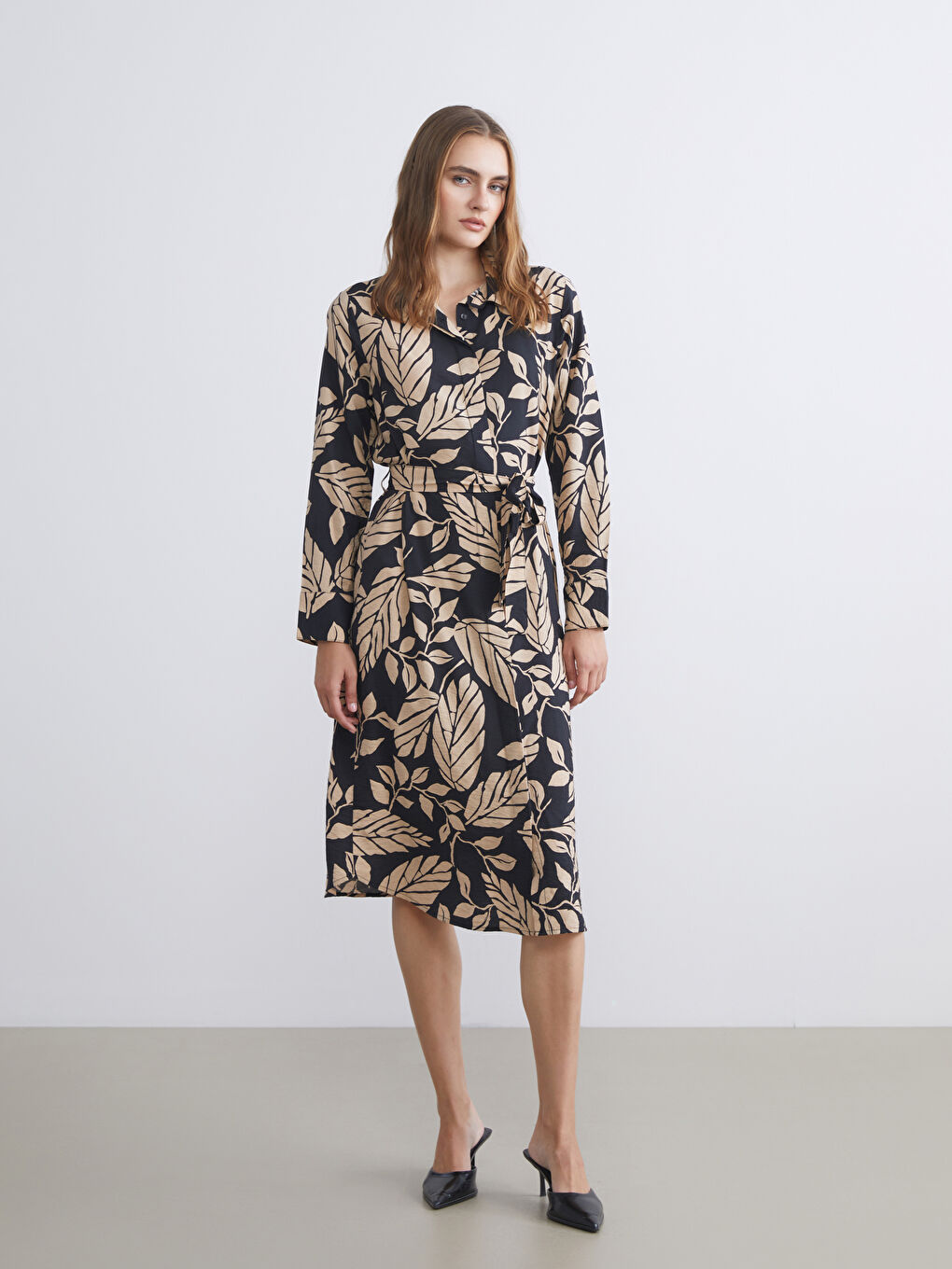 LCWAIKIKI Classic Figured Waistband Shirt Dress -W57187Z8-LQJ