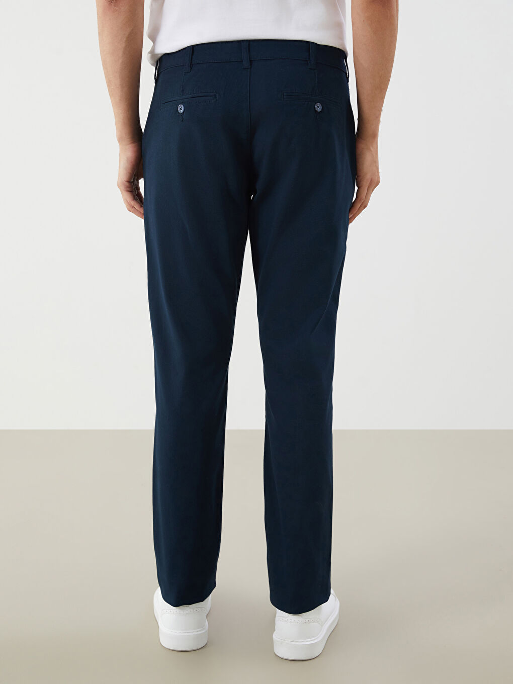 LCWAIKIKI Classic Standard Fit Gabardine Men's Chino Trousers -W57250Z8-KN7