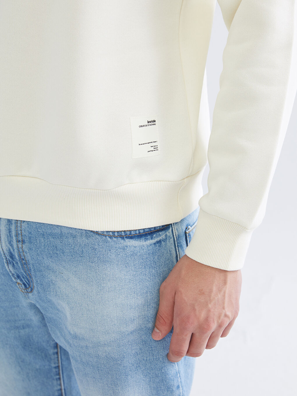 Crew Neck Embroidered Men's Thick Sweatshirt-2