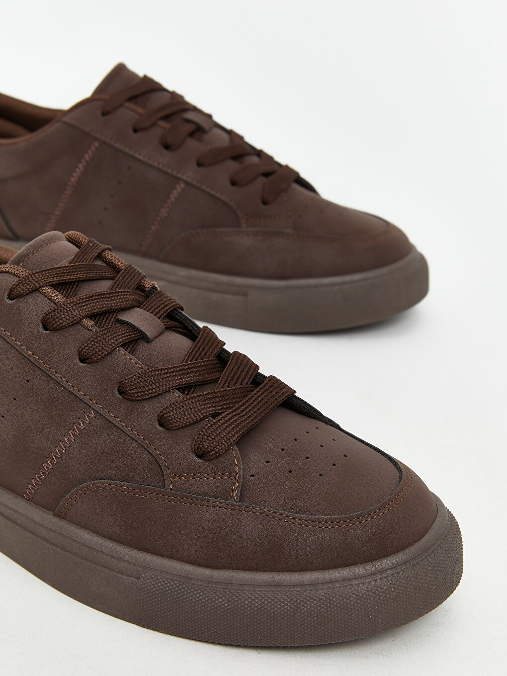 Lace-Up Men's Sneakers-2