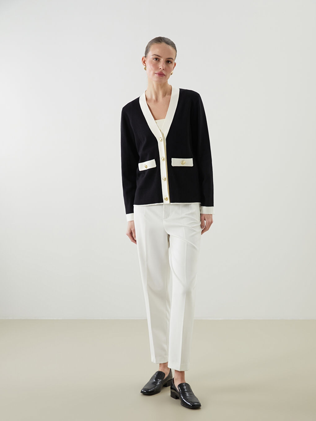 V Neck Women's Knitwear Cardigan-1