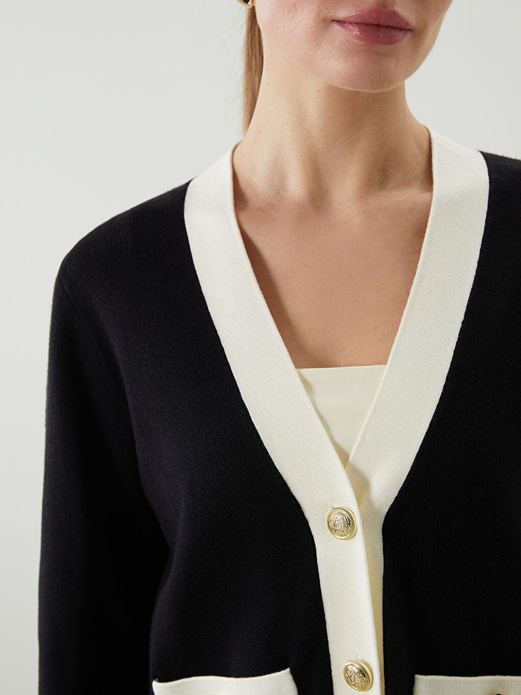 V Neck Women's Knitwear Cardigan-2