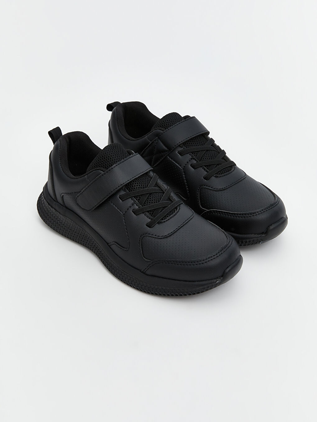 پێڵاوی ڕاهێنەران چەرمى دەستکرد بۆ کوڕان