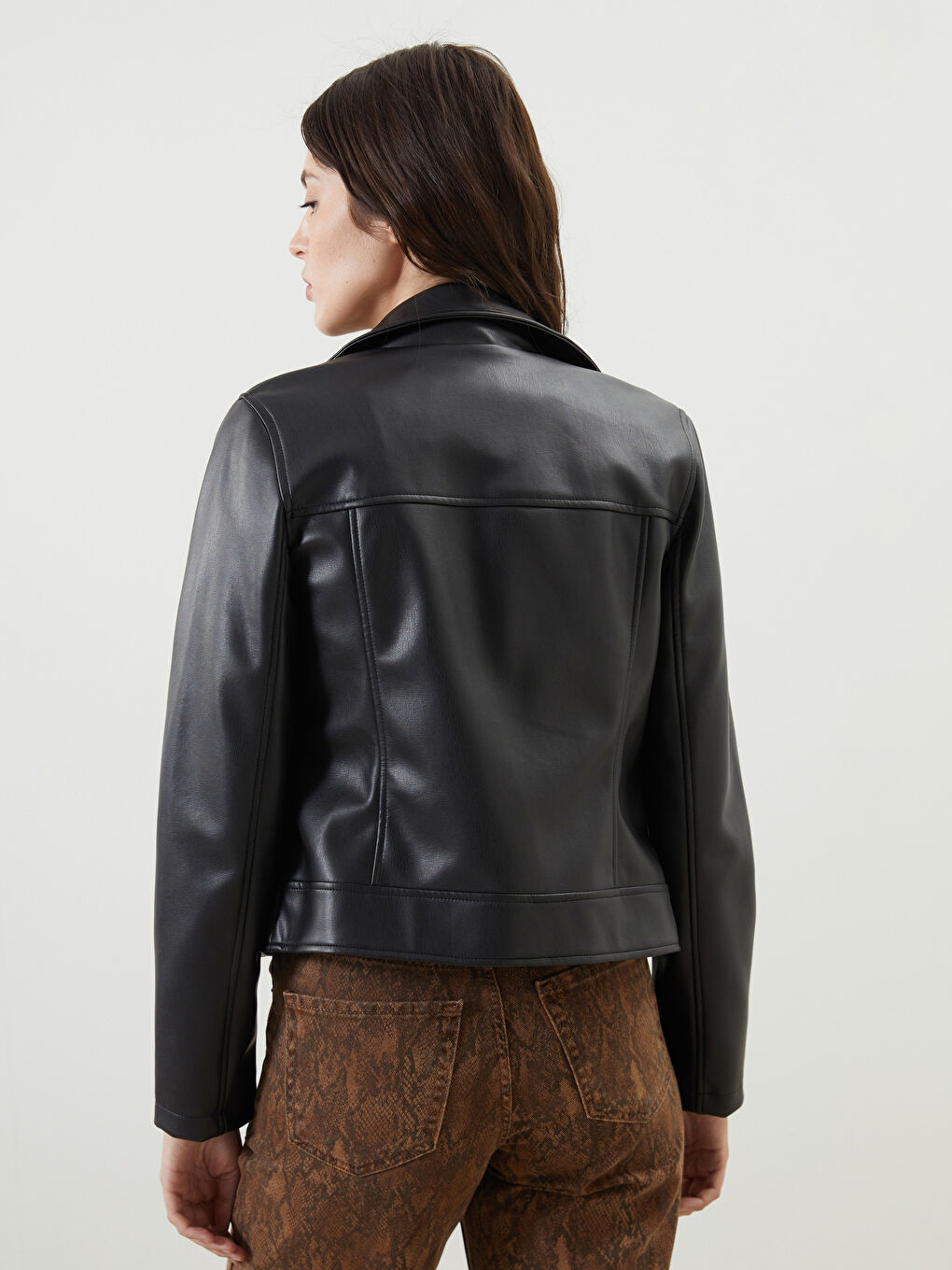 Biker Neck Women's Faux Leather Jacket-4
