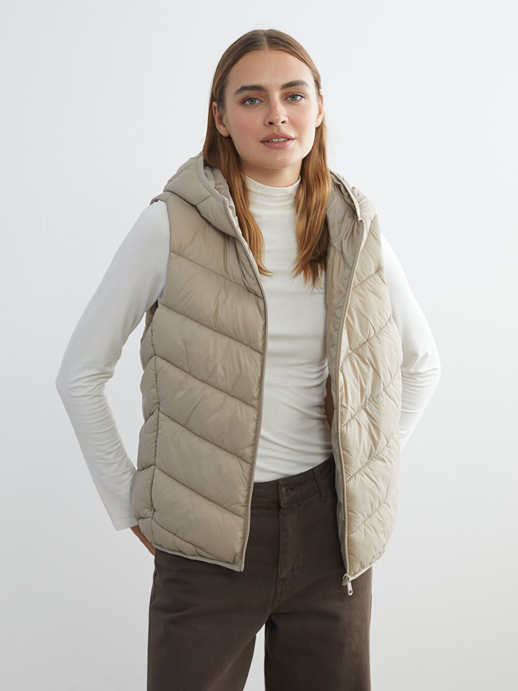 Bej Kapüşonlu Kadın Şişme Yelek-1