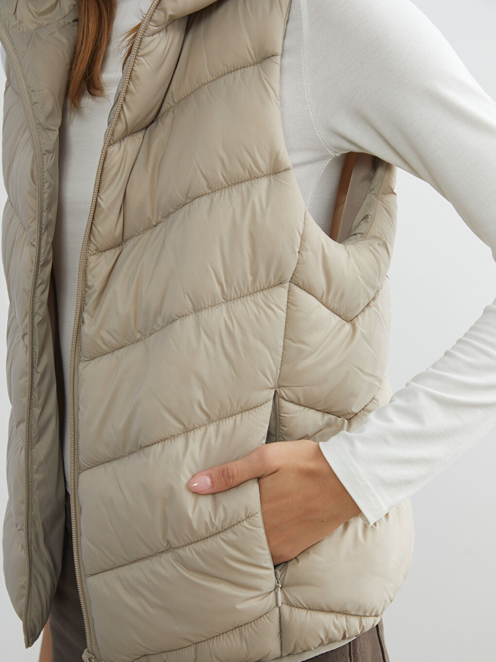 Bej Kapüşonlu Kadın Şişme Yelek-4