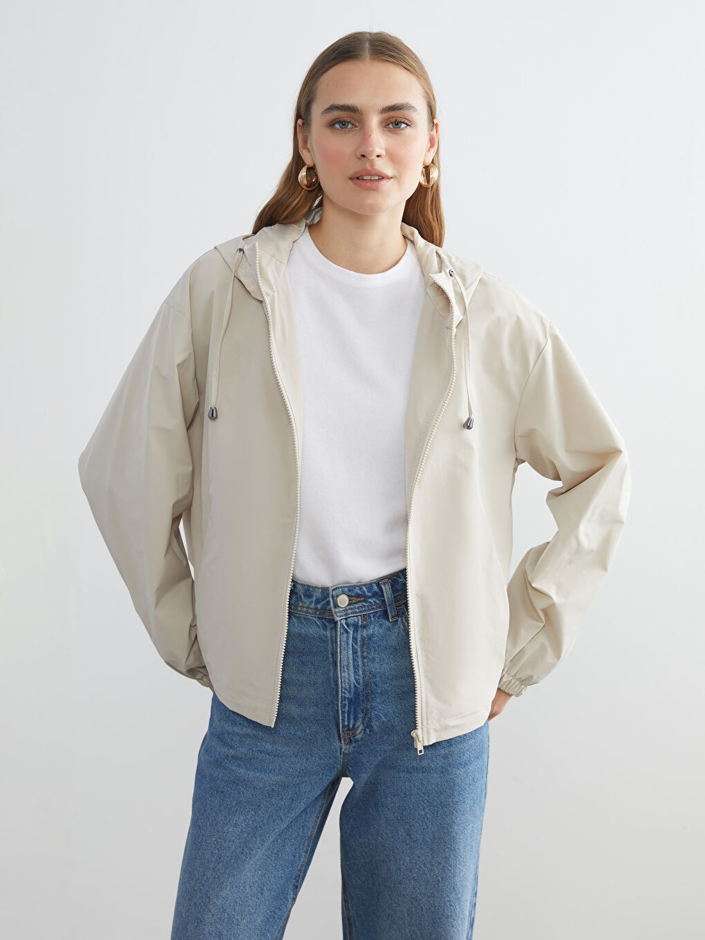 Bej Kapüşonlu Kadın Yağmurluk