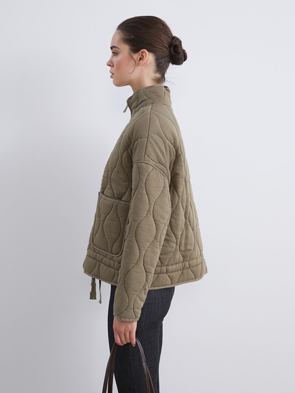 Haki Dik Yaka Kapitone Oversize Kadın Mont