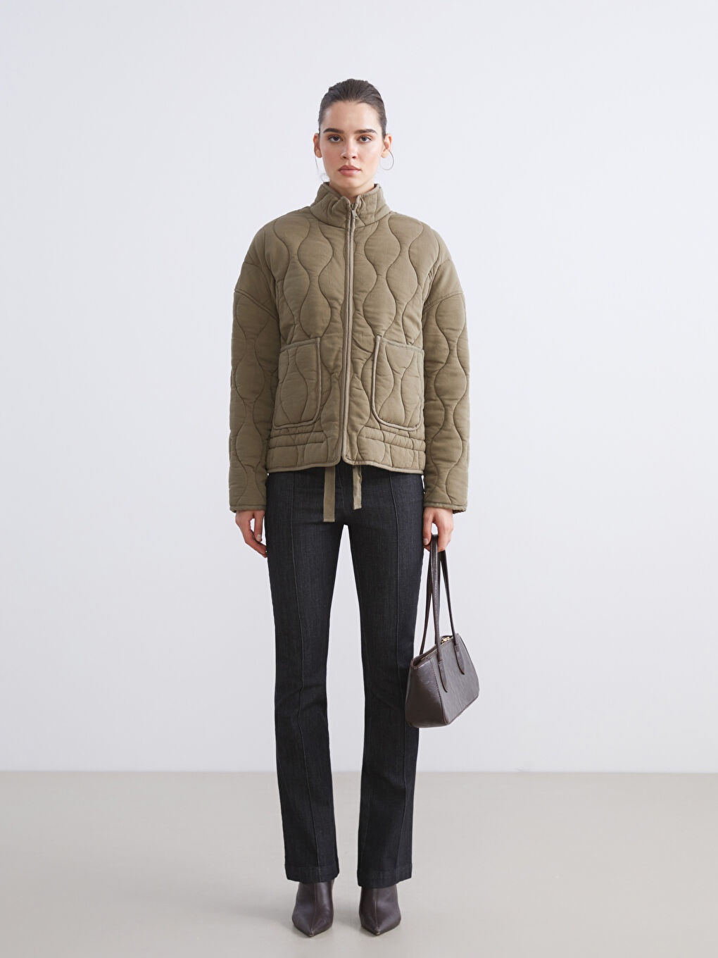 Haki Dik Yaka Kapitone Oversize Kadın Mont-1