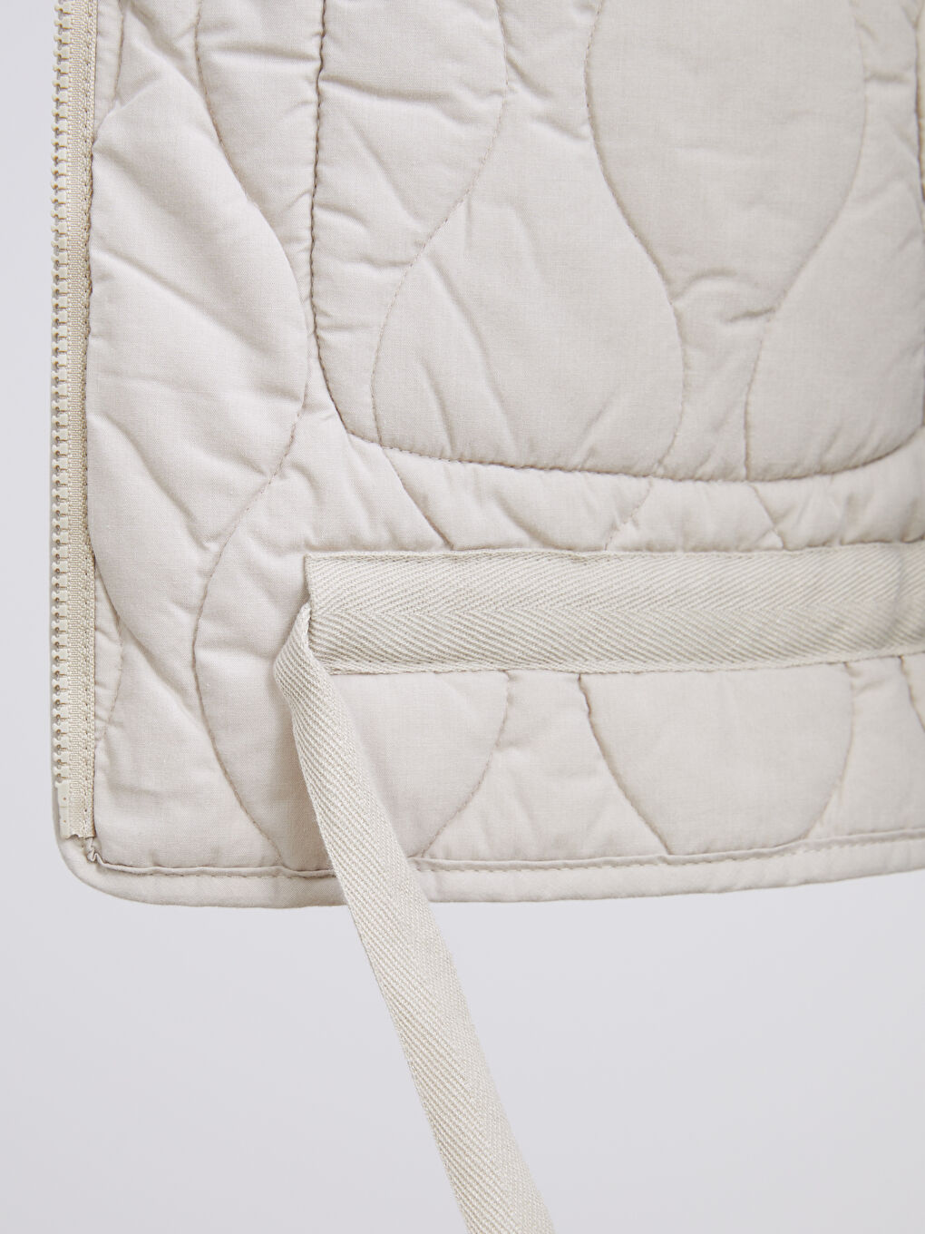 Bej Dik Yaka Kapitone Oversize Kadın Mont-3