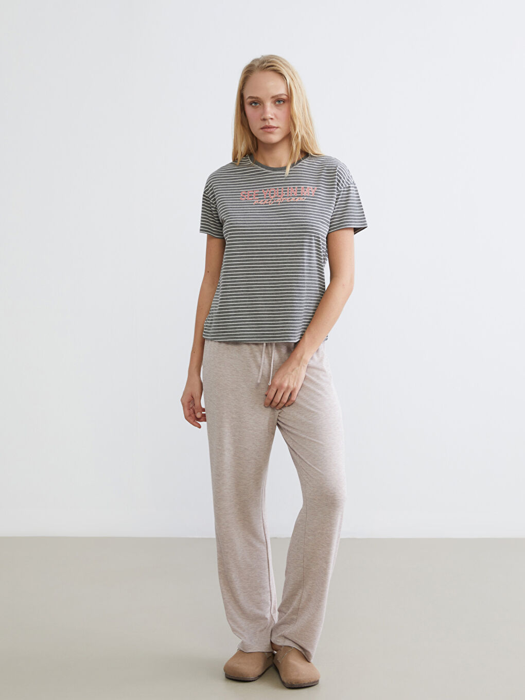 Karışık Bisiklet Yaka Çizgili Kadın Pijama Üstü-1