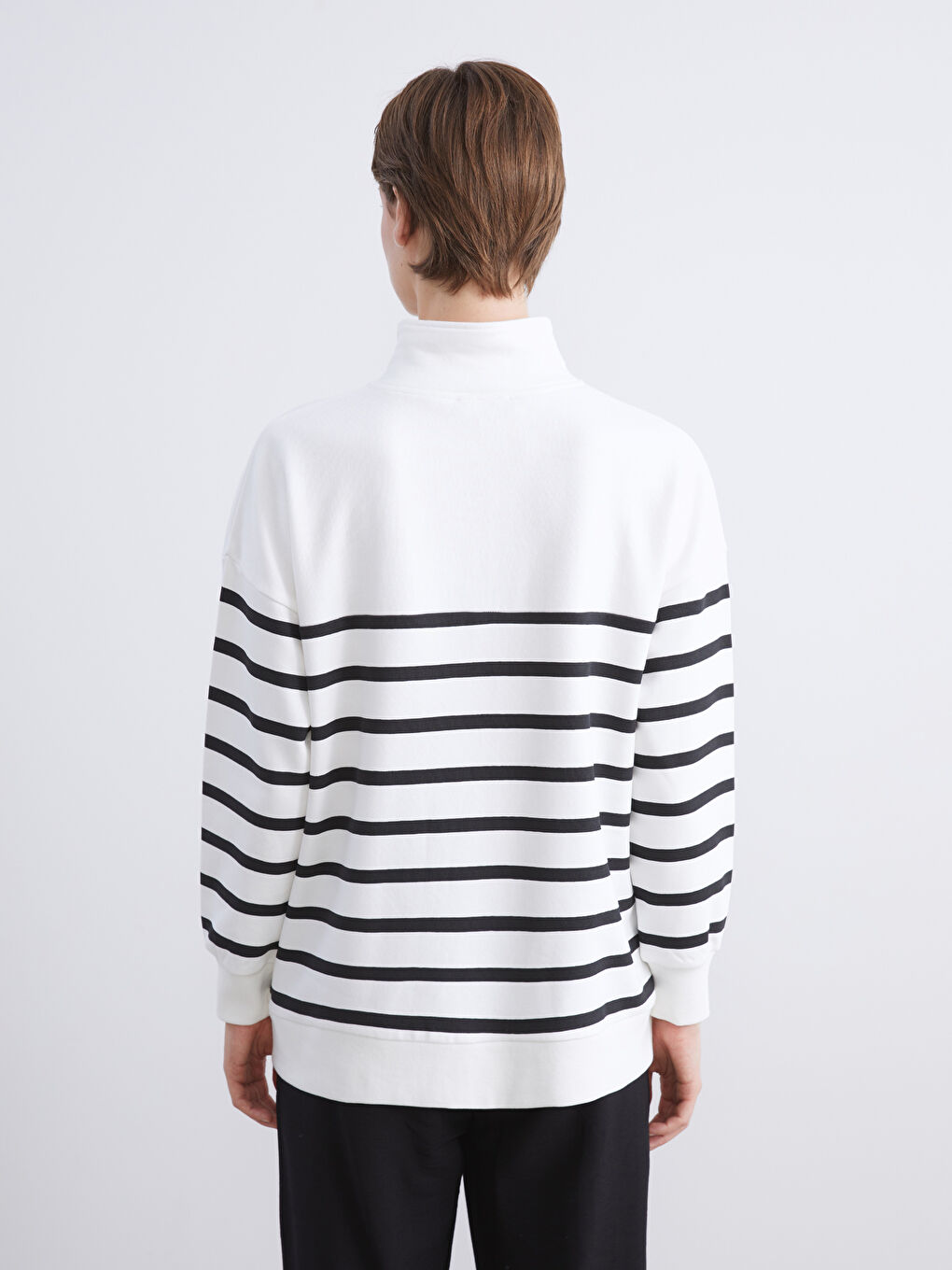 Woman BLACK Sweatshirt-3