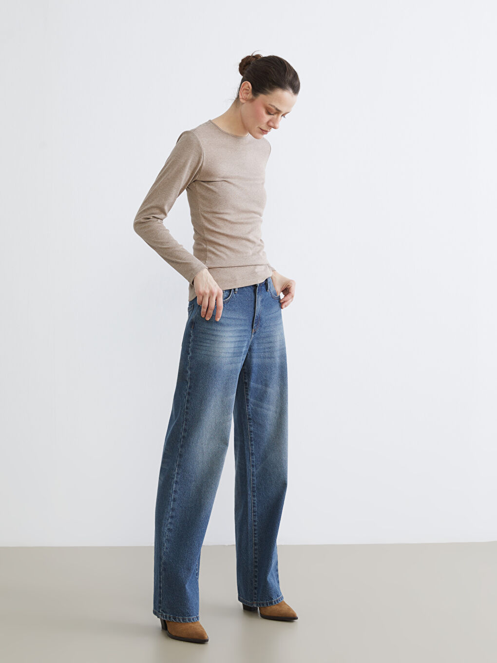 Crew Neck Women's Body-1