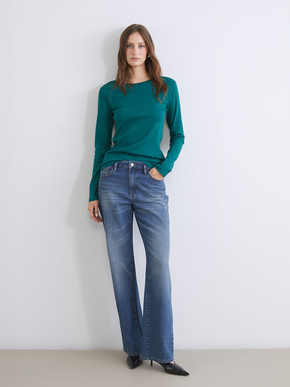 Yeşil Bisiklet Yaka Kadın Tişört-1