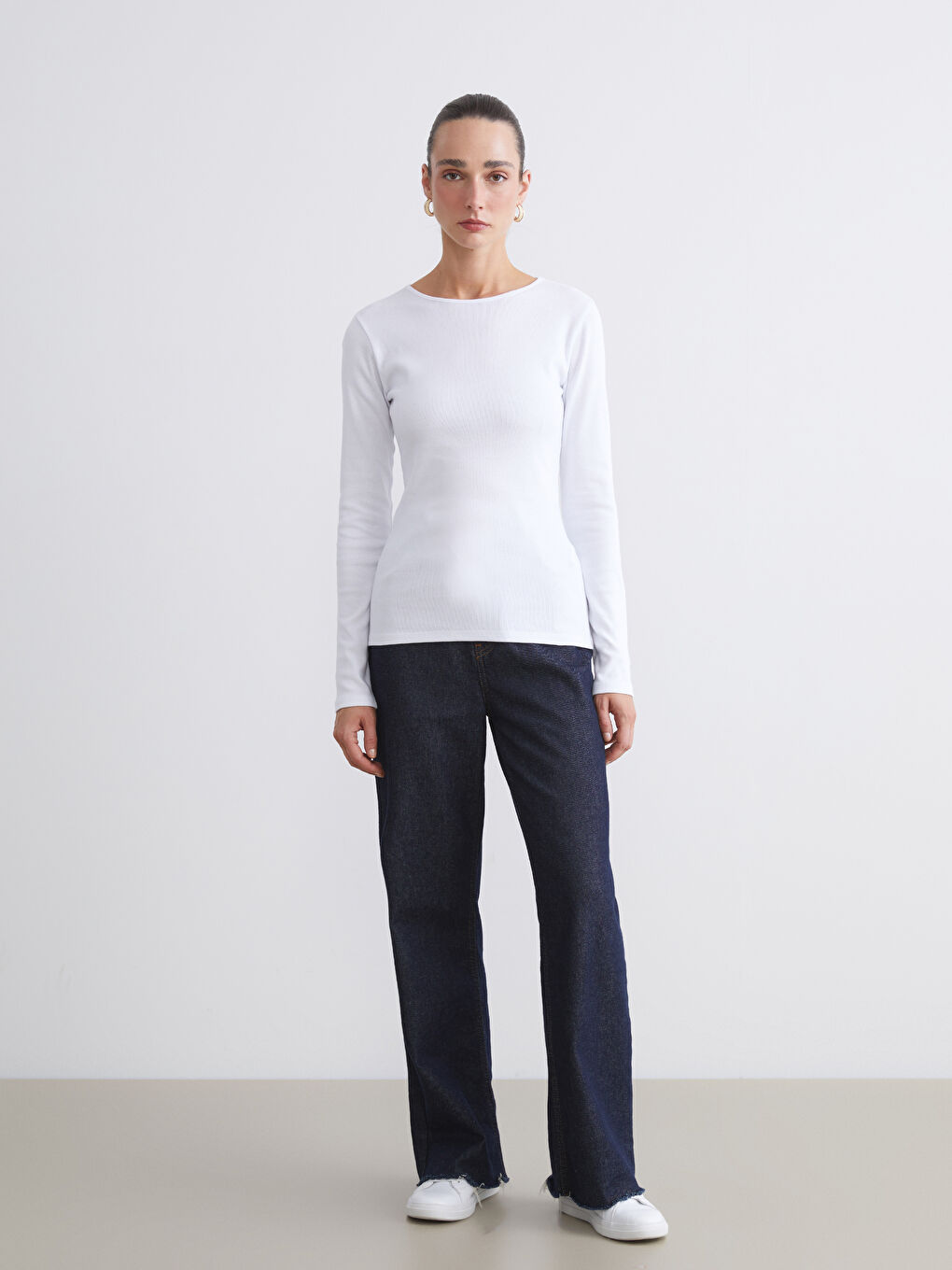 LCWAIKIKI Classic Crew Neck Women's T-Shirt -W57946Z8-Q6K