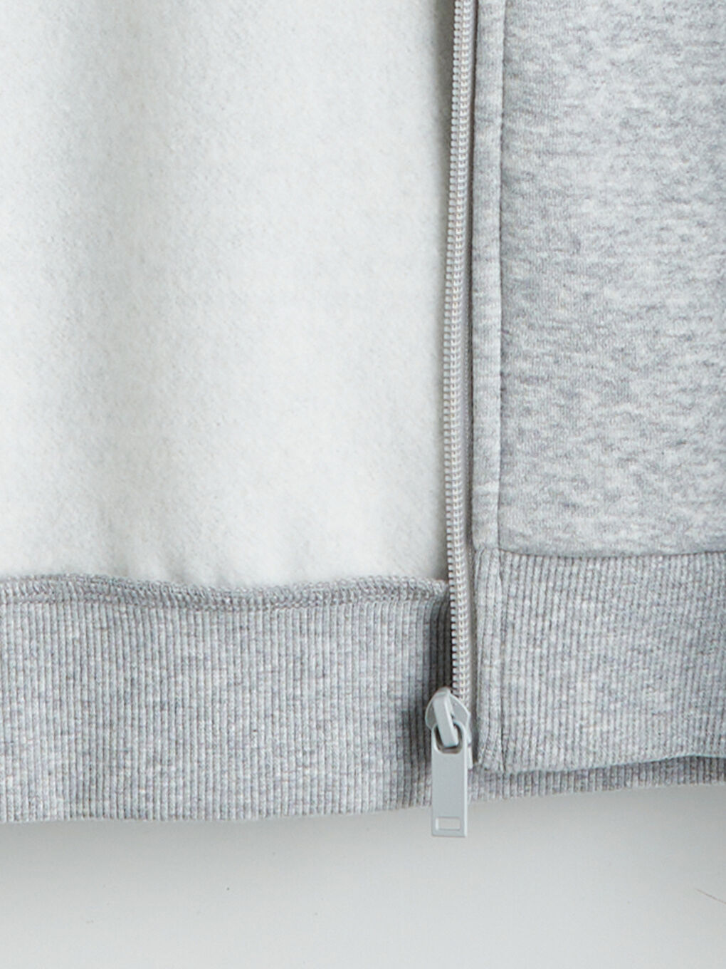 LCWAIKIKI Basic Hooded Women's Zip-Up Sweatshirt -W57947Z8-CT3