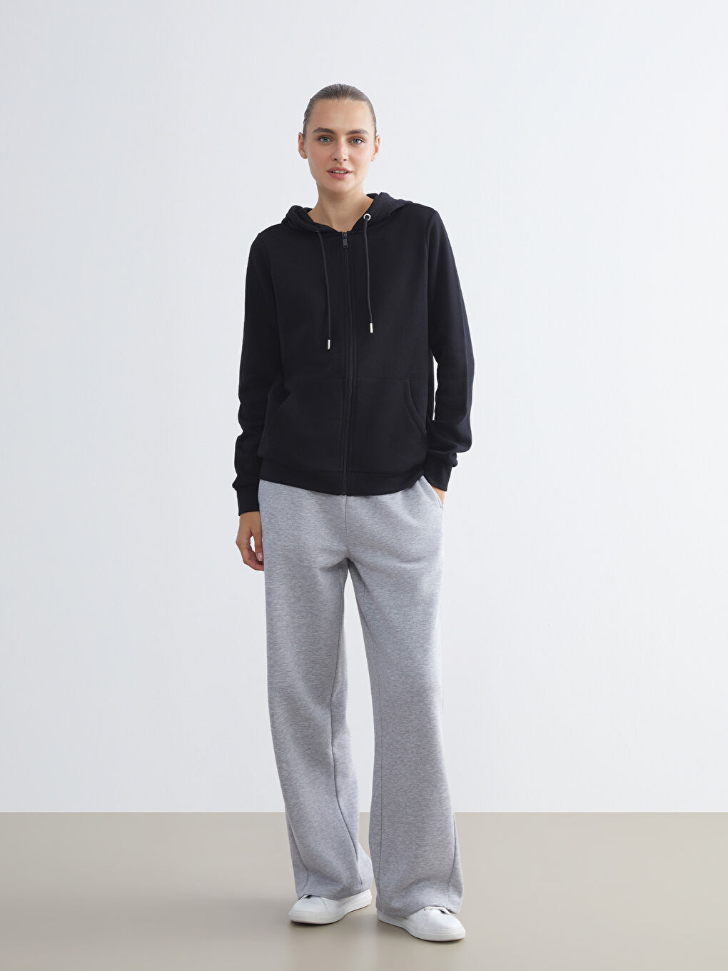 LCWAIKIKI Basic Hooded Women's Zip-Up Sweatshirt -W57947Z8-CVL