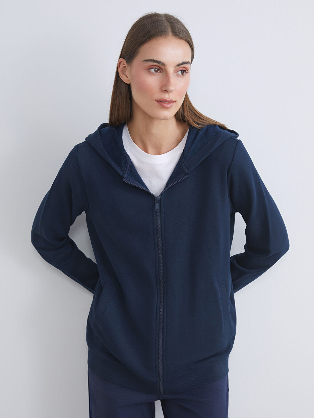 LCWAIKIKI Basic Hooded Women's Thick Zip-Up Sweatshirt -W57949Z8-RFF
