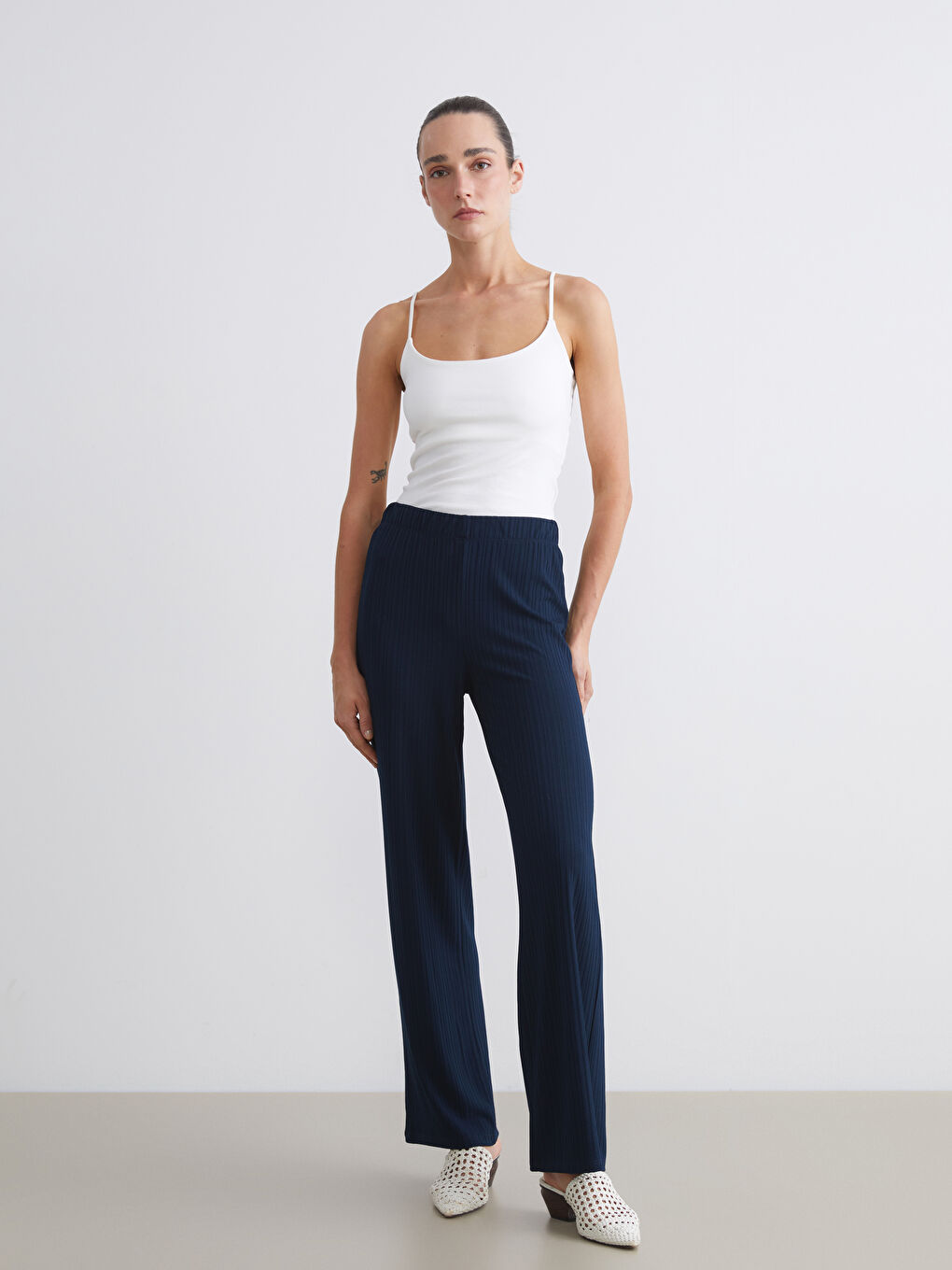 LCWAIKIKI Classic Woman NAVY Sweatpants -W57950Z8-E1J