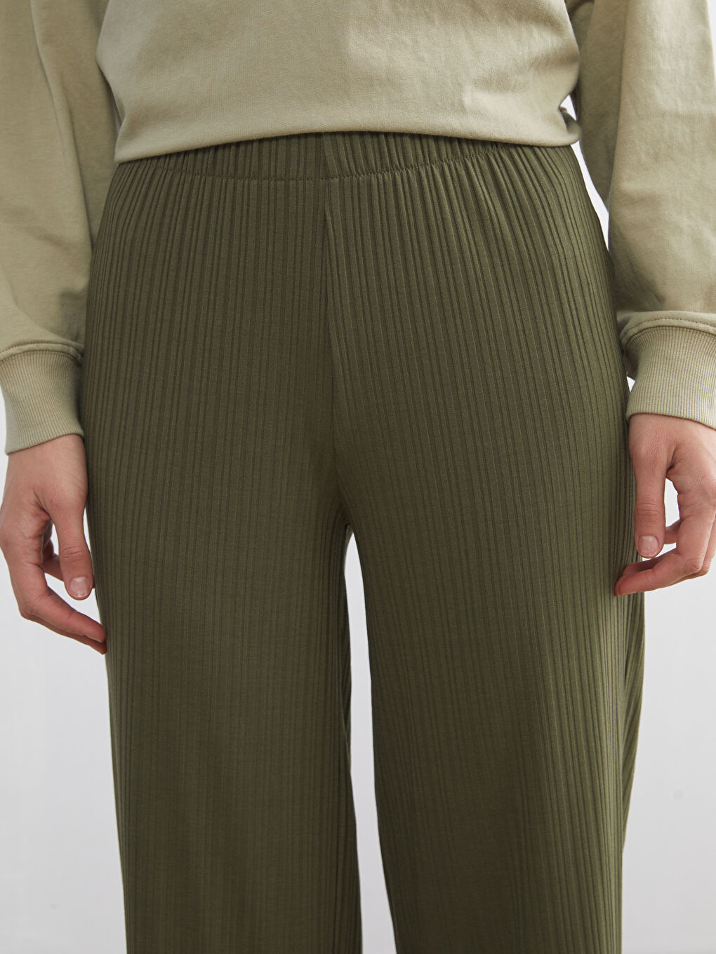Elastic Waist Textured Women's Sweatpants-2