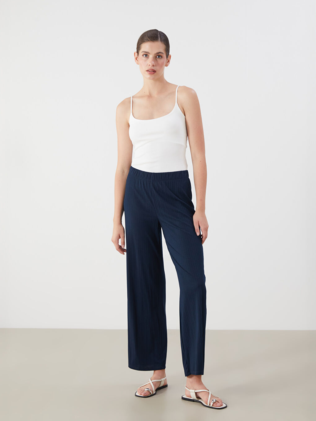 LCWAIKIKI Classic Woman NAVY Sweatpants -W57950Z8-HRC