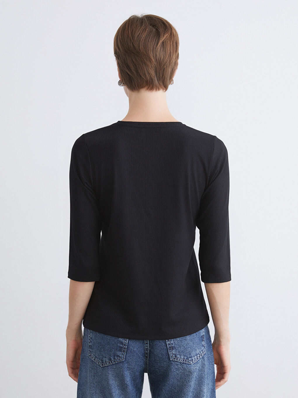 Siyah Bisiklet Yaka Kadın Tişört-5