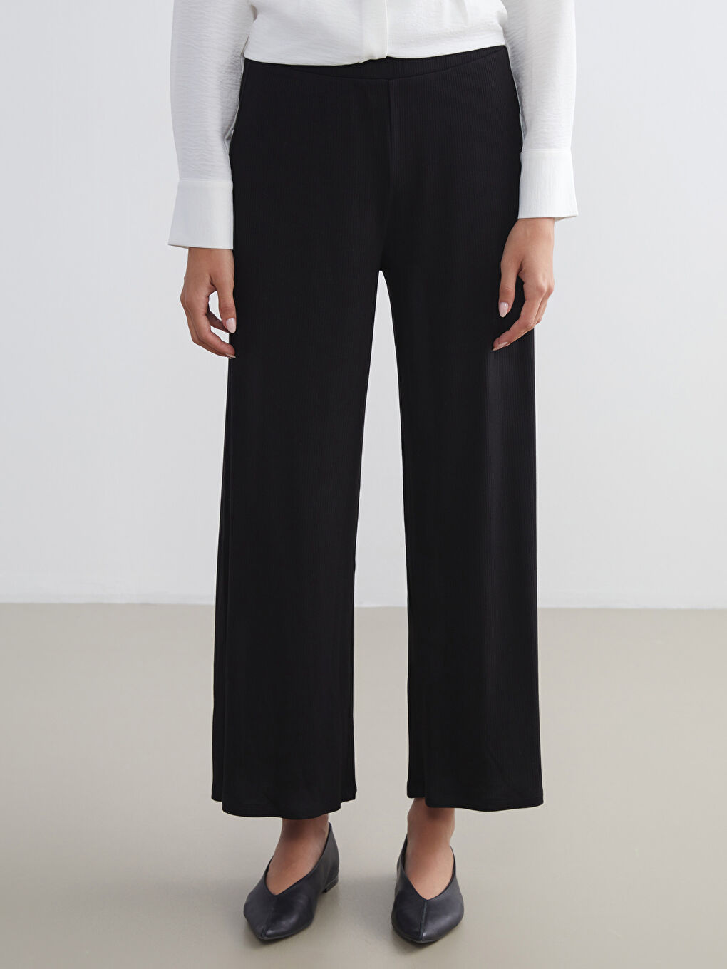 LCWAIKIKI Basic Women's Sweatpants with Elastic Waist -W57952Z8-CVL